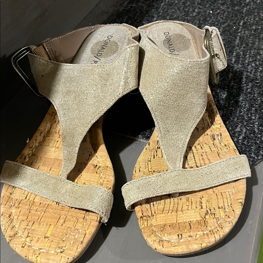 NWOT Donald J. Pliner Gold Suede Cork Wedge Sandals